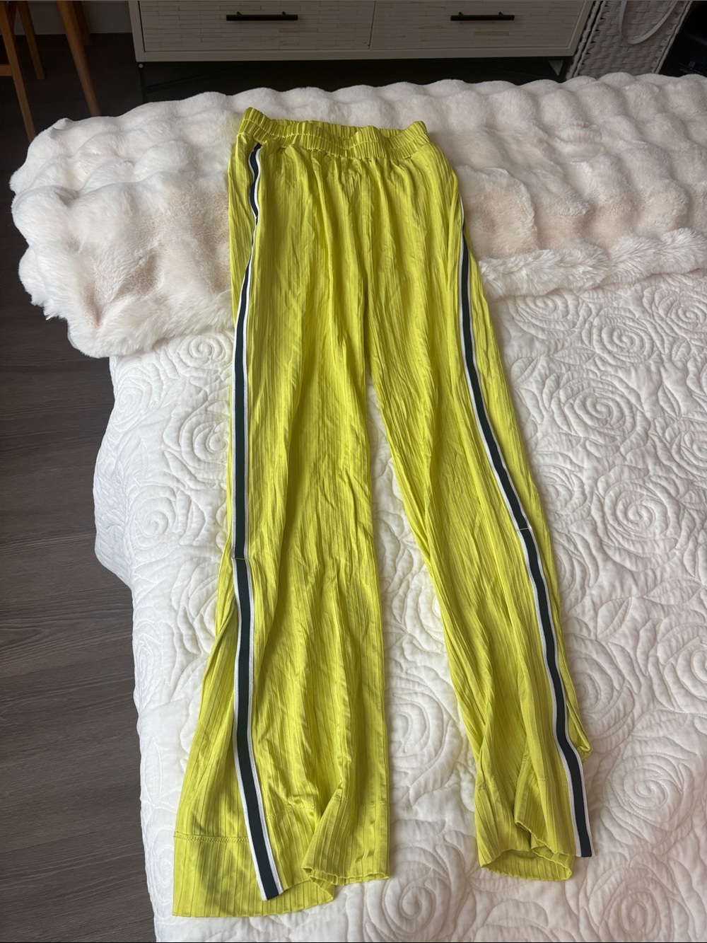 GSTQ Fadeaway Pant Neon Sole